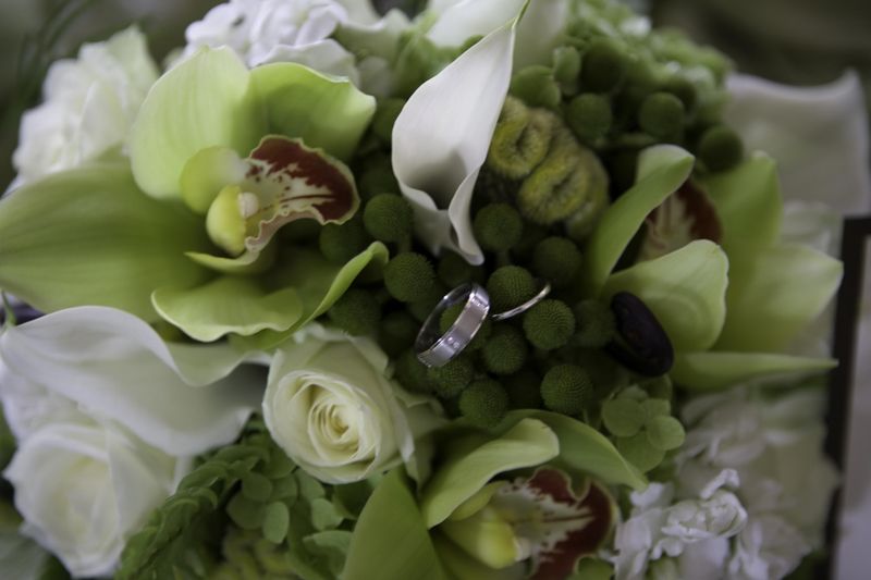 Strong Mansion, Marc Kent Photography, Sugarloaf Mountain, cream roses, green roses, green cymbidium orchids, white stock, white phlox, white mini callas, green hydrangea, berzilia, brown fiddle head fern, green coxcomb.