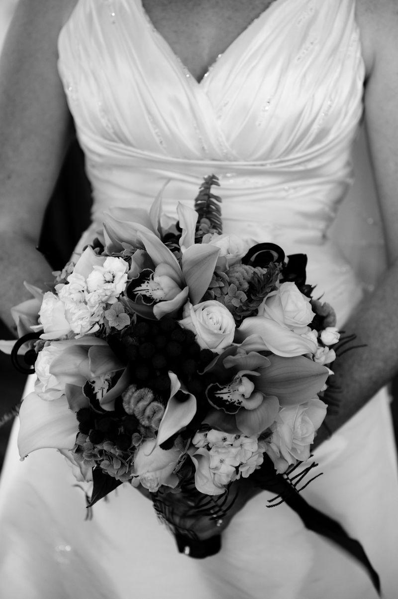 Strong Mansion, Marc Kent Photography, Sugarloaf Mountain, cream roses, green roses, green cymbidium orchids, white stock, white phlox, white mini callas, green hydrangea, berzilia, brown fiddle head fern, green coxcomb.