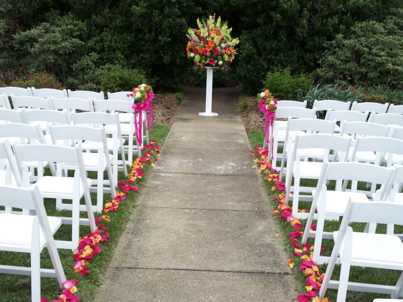 Gerber Daisy, lily, gladiola, mum