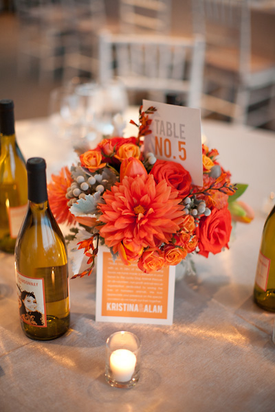 newseum, white callas, contemporary wedding flowers