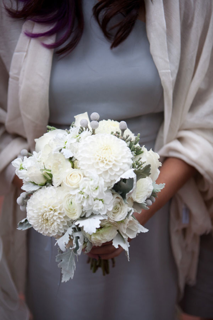 newseum, white callas, contemporary wedding flowers