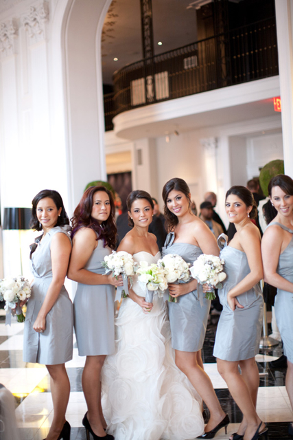 newseum, white callas, contemporary wedding flowers