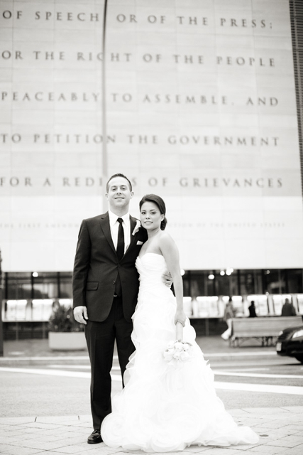 newseum, white callas, contemporary wedding flowers