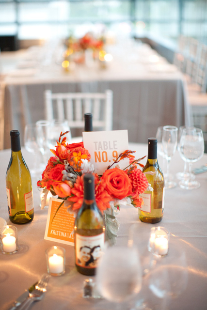 newseum, white callas, contemporary wedding flowers