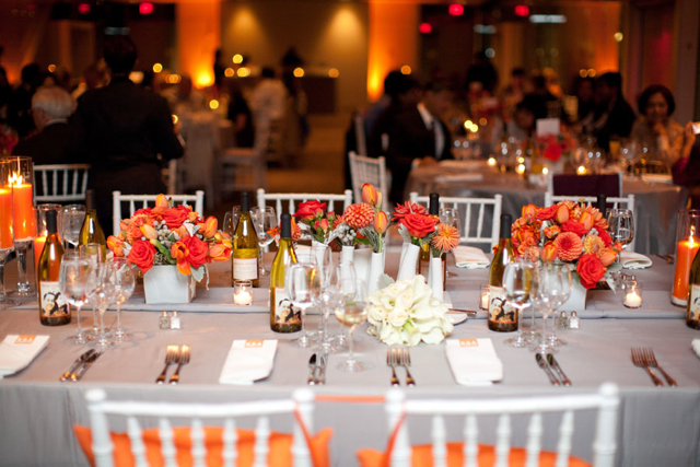 newseum, white callas, contemporary wedding flowers