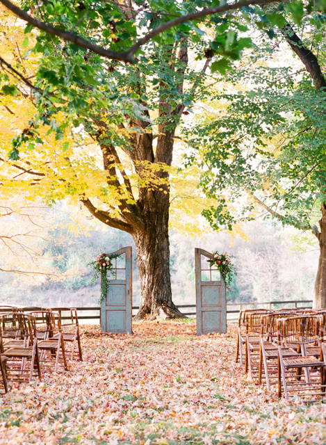 loudoun weddings, barn weddings, antique furntiture at weddings