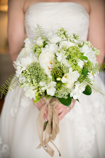 bluemont vineyard wedding, florist holly chapple